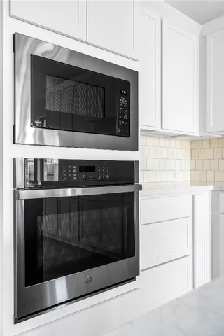 $2,985 | 639 Bay Breeze Drive, Kyle, TX 78640