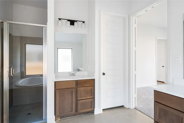 $2,985 | 639 Bay Breeze Drive, Kyle, TX 78640