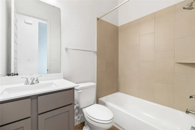 $2,985 | 639 Bay Breeze Drive, Kyle, TX 78640