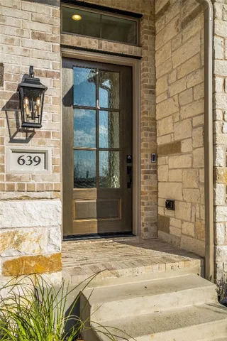 $2,985 | 639 Bay Breeze Drive, Kyle, TX 78640