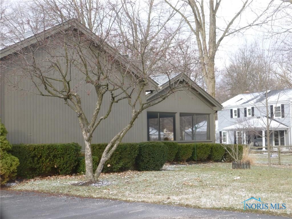 7 Abbey Road Perrysburg, OH 43551 - Photo 4 of 8 Gallery Image 4