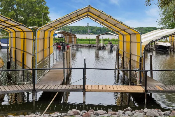 $265,000 | 5410 3 Points Boulevard, Unit 411, Mound, MN 55364