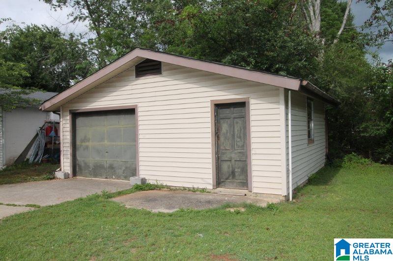 2209 2nd Street Northeast Birmingham, AL 35215 - Photo 14 of 16