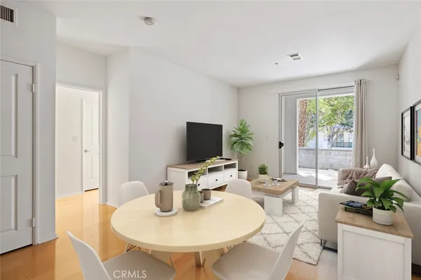 $649,000 | 6400 Crescent Park East, Unit 111, Playa Vista, CA 90094