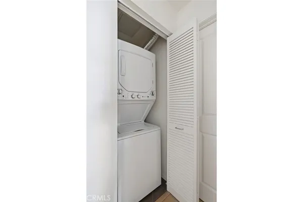 $649,000 | 6400 Crescent Park East, Unit 111, Playa Vista, CA 90094