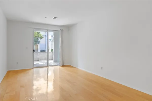 $649,000 | 6400 Crescent Park East, Unit 111, Playa Vista, CA 90094