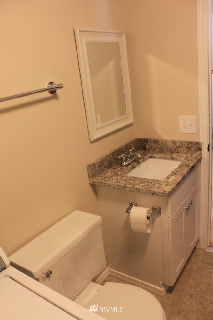 4100 Northeast 17th Street Renton, WA 98059 - Photo 9 of 14
