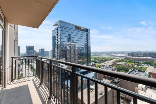 $3,550 | 1111 South Wabash Avenue, Unit 1908, Chicago, IL 60605
