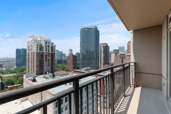 $3,550 | 1111 South Wabash Avenue, Unit 1908, Chicago, IL 60605