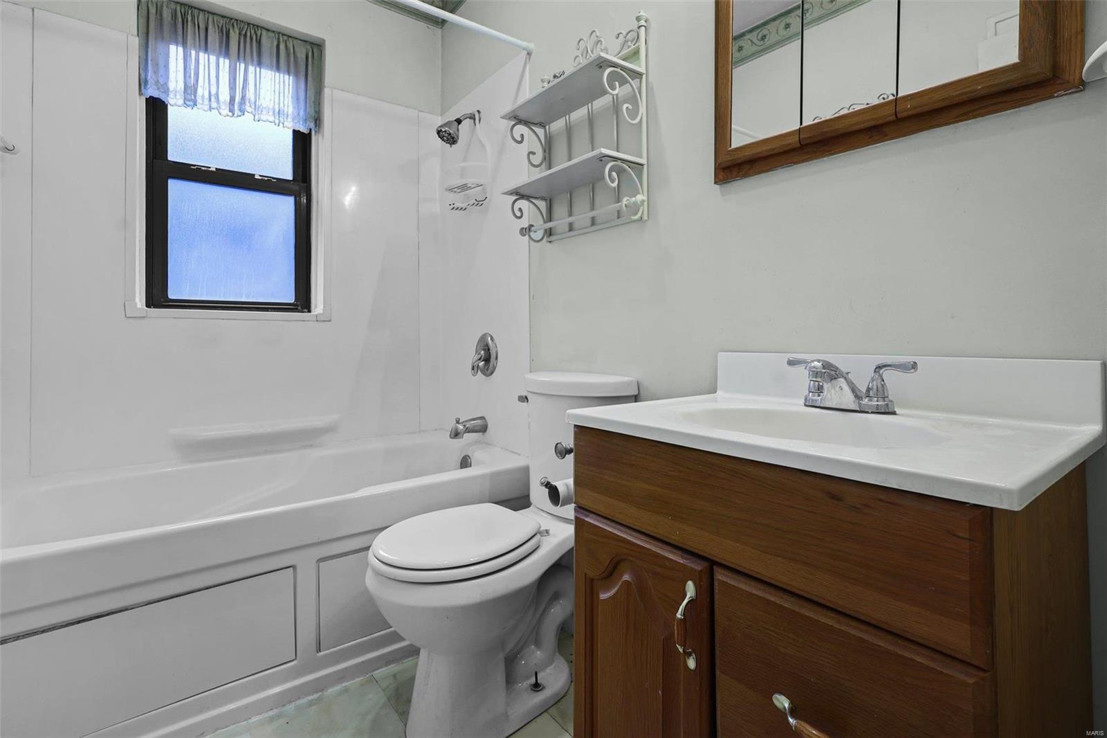 1513 Telegraph Road St. Louis, MO 63125 - Photo 9 of 17 Gallery Image 9