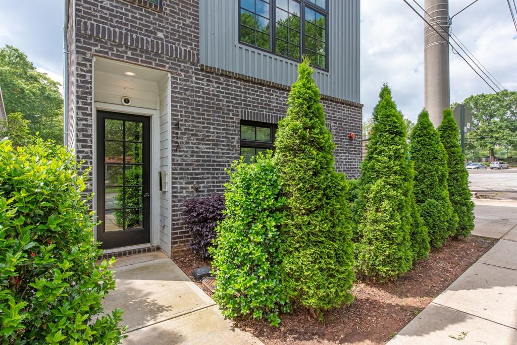 417 East College Avenue, Unit 102 Decatur, GA 30030 - Photo 2 of 60