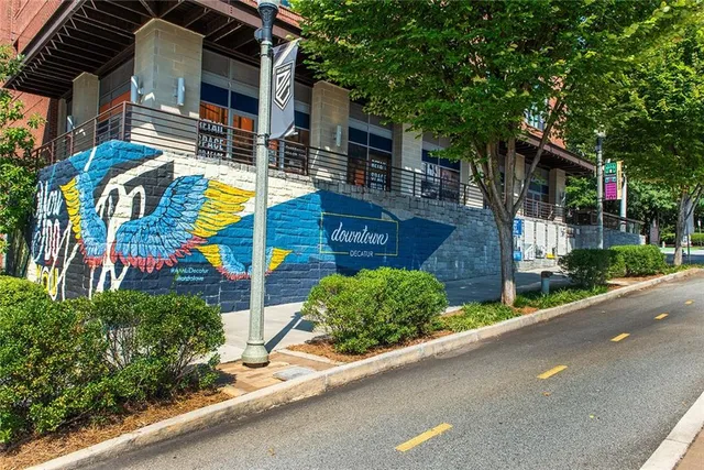 $2,000 | 417 East College Avenue, Unit 102, Decatur, GA 30030