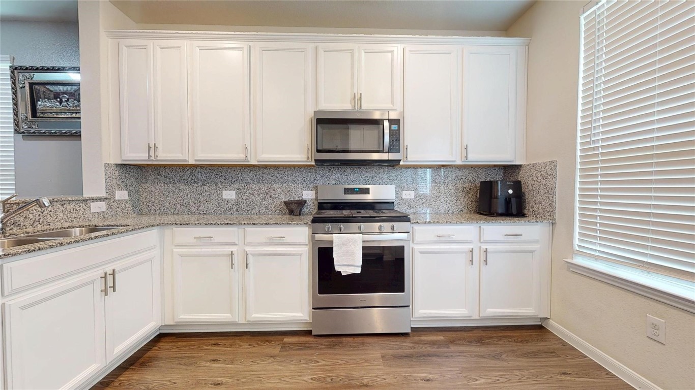 7047 Hobby Wind Ridge Drive Houston, TX 77075 - Photo 11 of 50