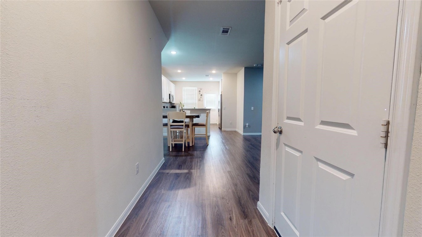 7047 Hobby Wind Ridge Drive Houston, TX 77075 - Photo 5 of 50