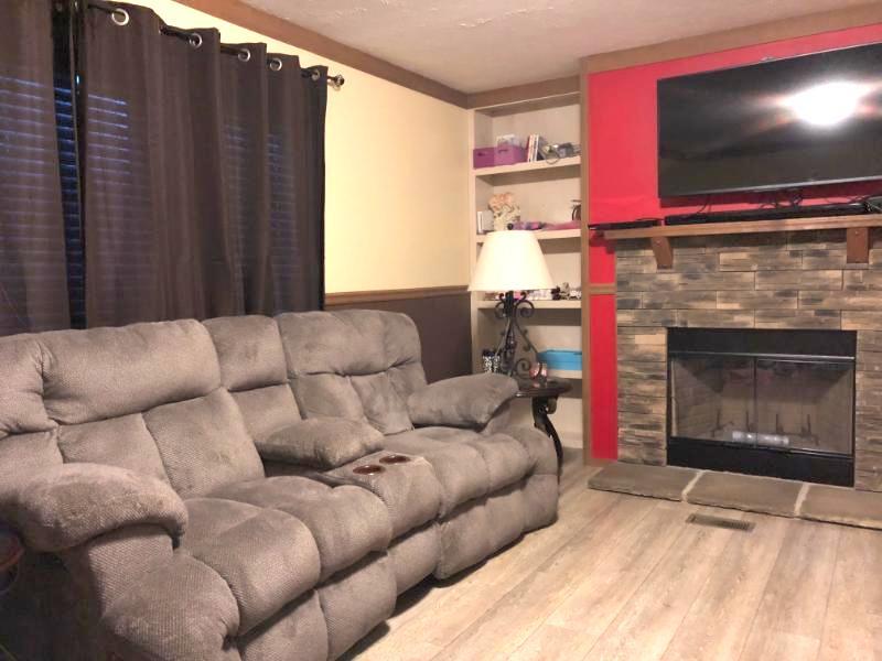 931 Doaks Creek Road Speedwell, TN 37870 - Photo 4 of 8 Family room