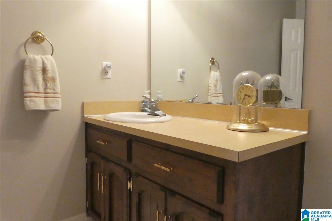 1033 9th Avenue Southwest Alabaster, AL 35007 - Photo 35 of 44