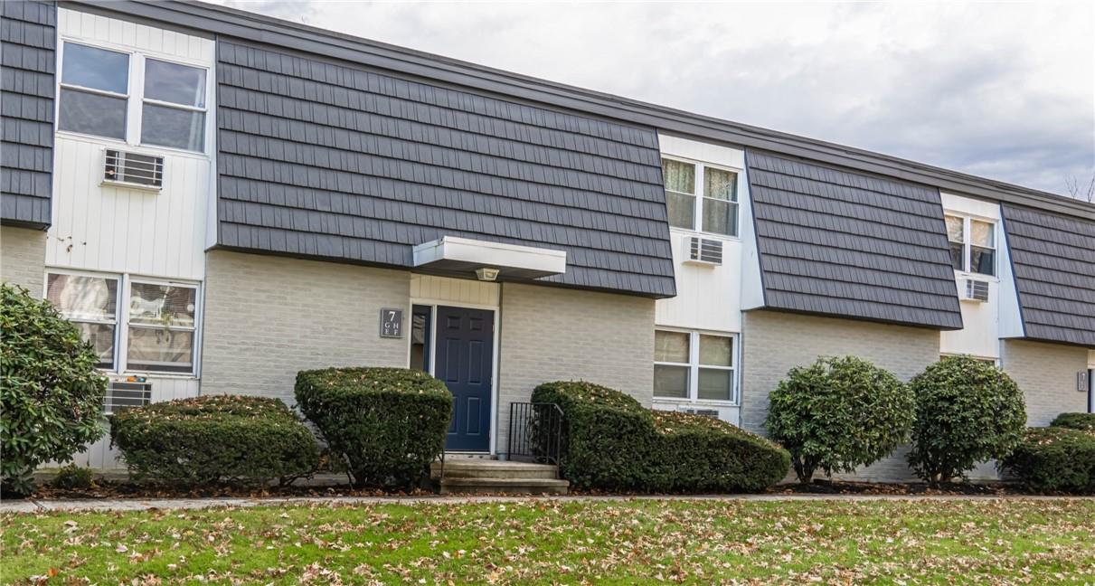 7 White Gate Road, Unit G Wappingers Falls, NY 12590 - Photo 1 of 1 Building Entrance