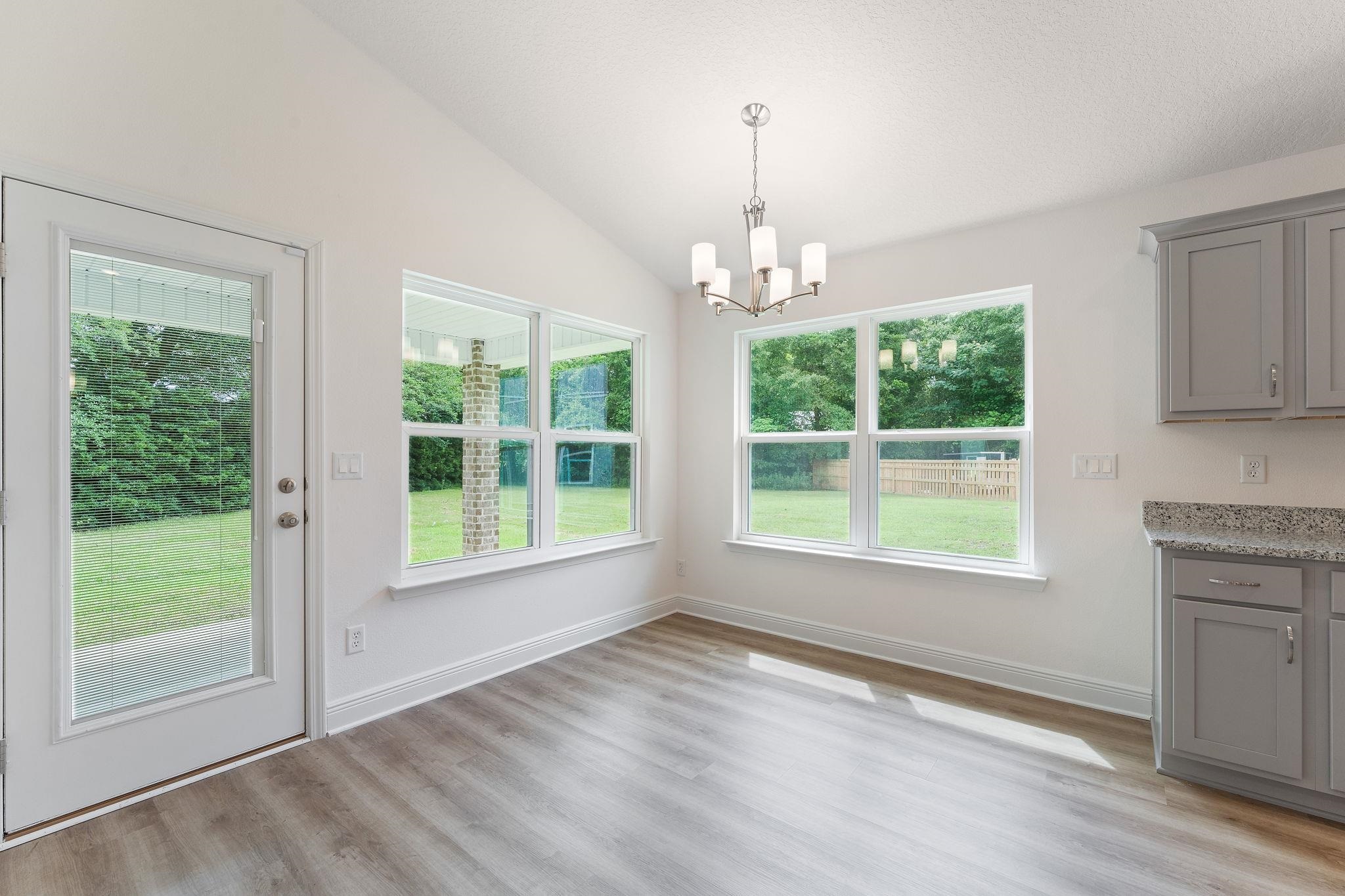 140 St Stephens Court Atmore, AL 36502 - Photo 5 of 14 Dining Area