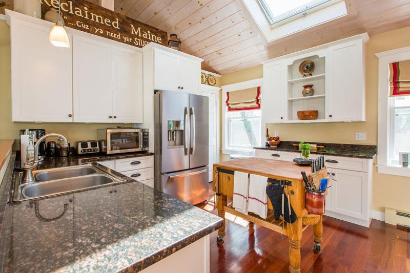 256 Mere Point Road Brunswick, ME 04011 - Photo 5 of 35 Photo
