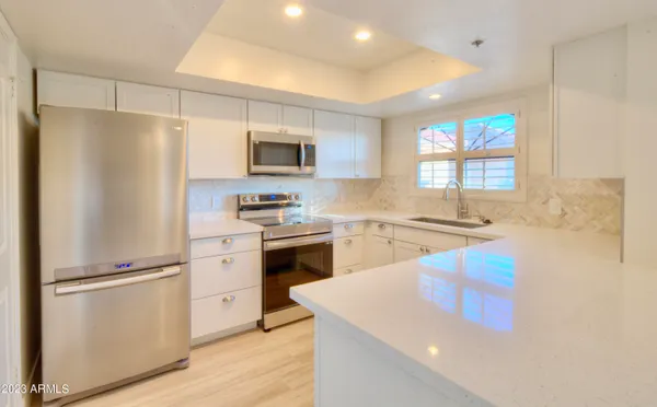 $2,100 | 5104 North 32nd Street, Unit 408, Phoenix, AZ 85018