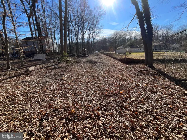 $100,000 | Holly Neck Road, Essex, MD 21221