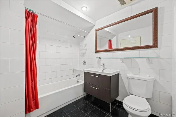 $3,200 | 106-07 Northern Boulevard, Unit 5B | East Elmhurst