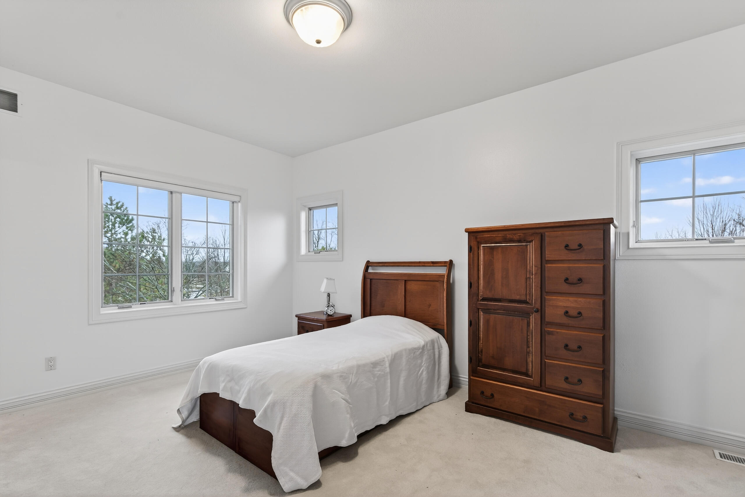 14095 North Pine Bluff Road Mequon, WI 53097 - Photo 30 of 51 DSC01149