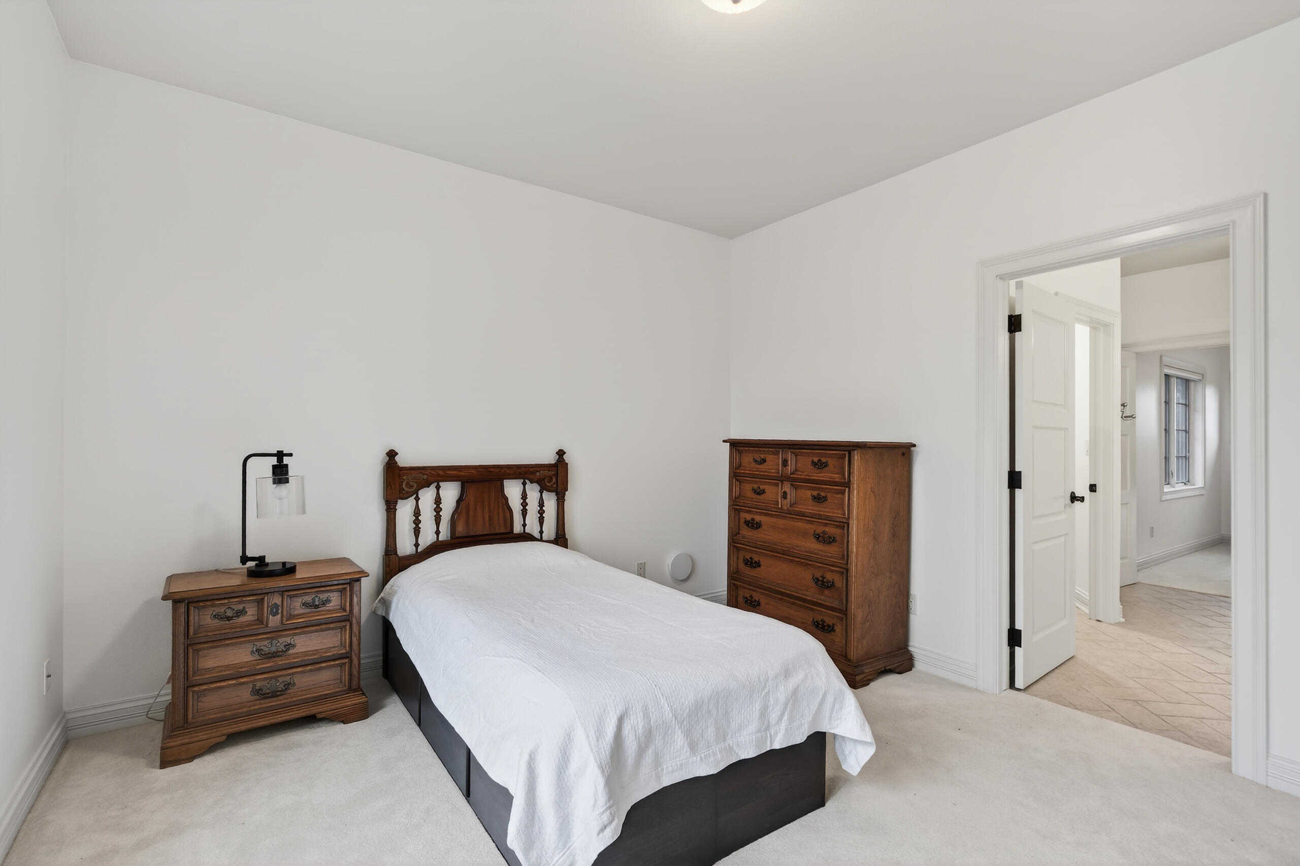 14095 North Pine Bluff Road Mequon, WI 53097 - Photo 32 of 51 DSC01131