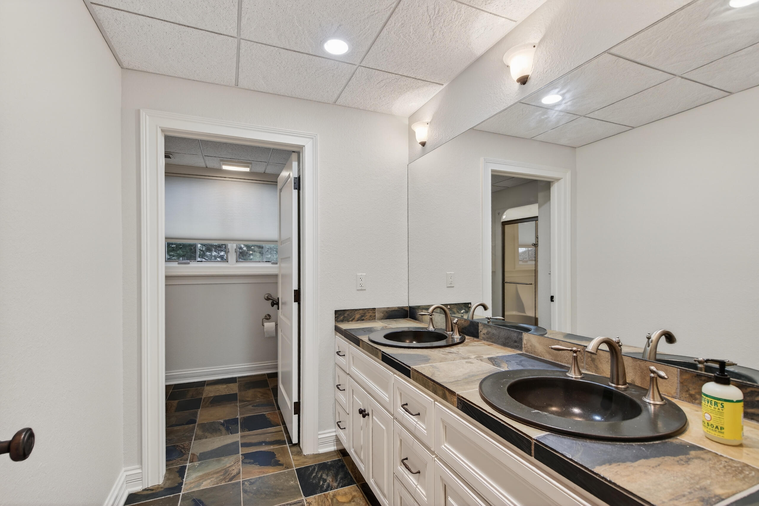 14095 North Pine Bluff Road Mequon, WI 53097 - Photo 34 of 51 DSC01227