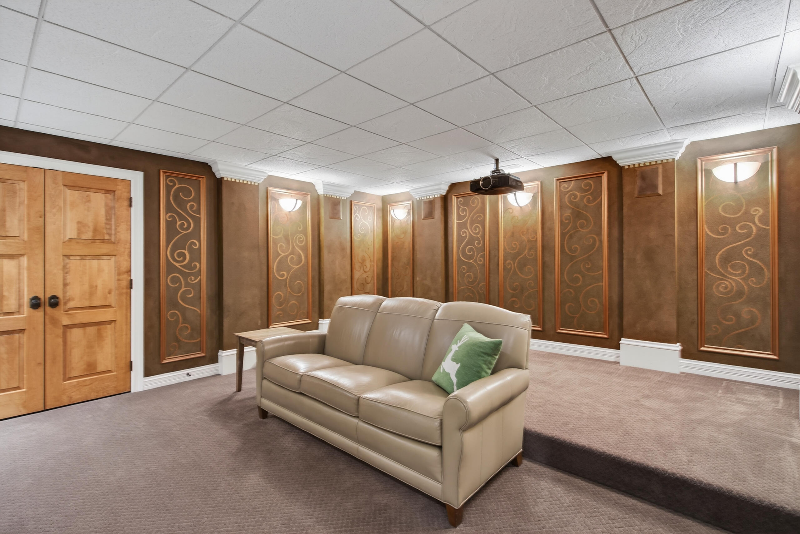 14095 North Pine Bluff Road Mequon, WI 53097 - Photo 36 of 51 DSC01236