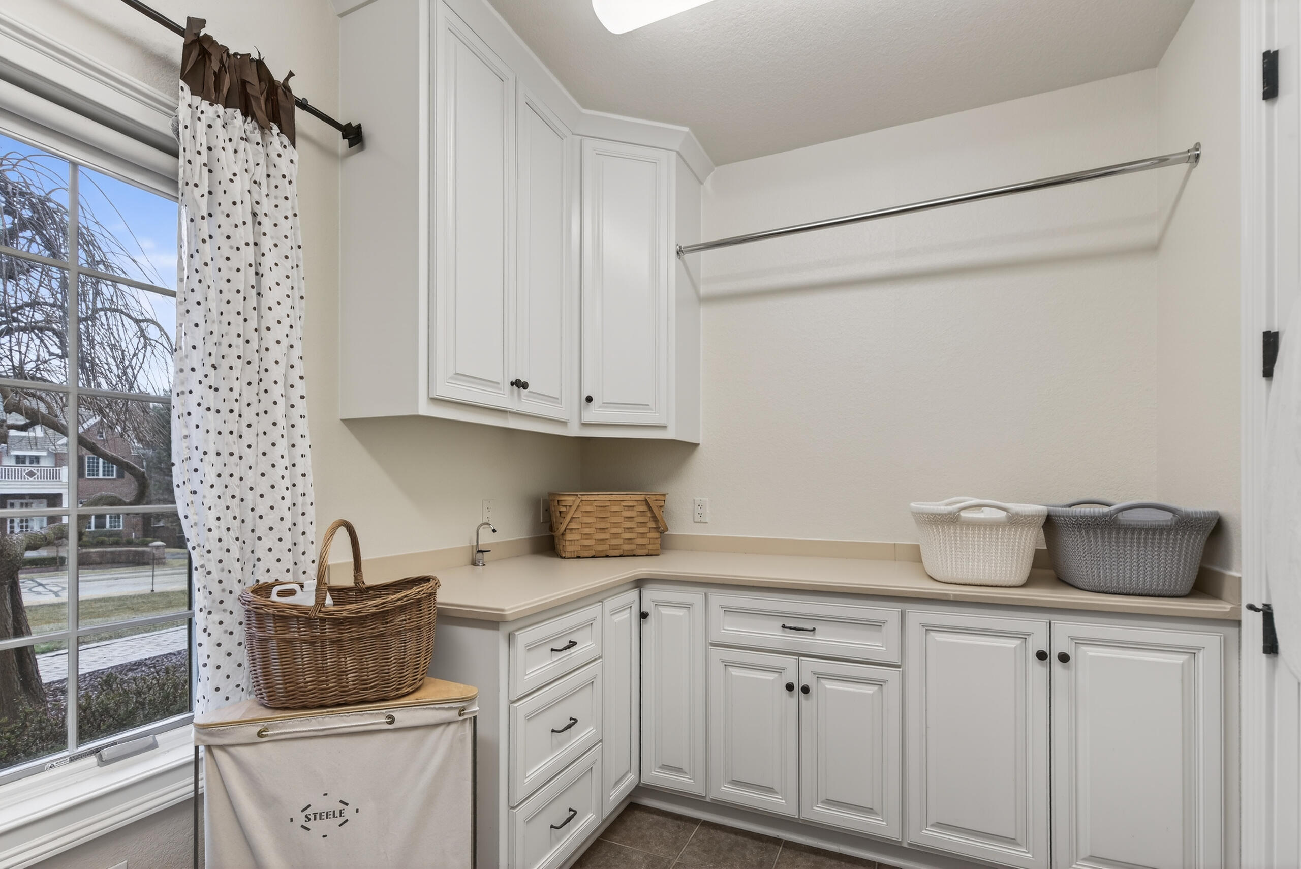 14095 North Pine Bluff Road Mequon, WI 53097 - Photo 44 of 51 DSC01194