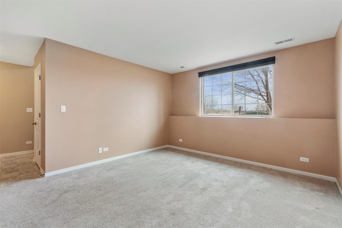 2405 Anna Way Elgin, IL 60124 - Photo 16 of 18