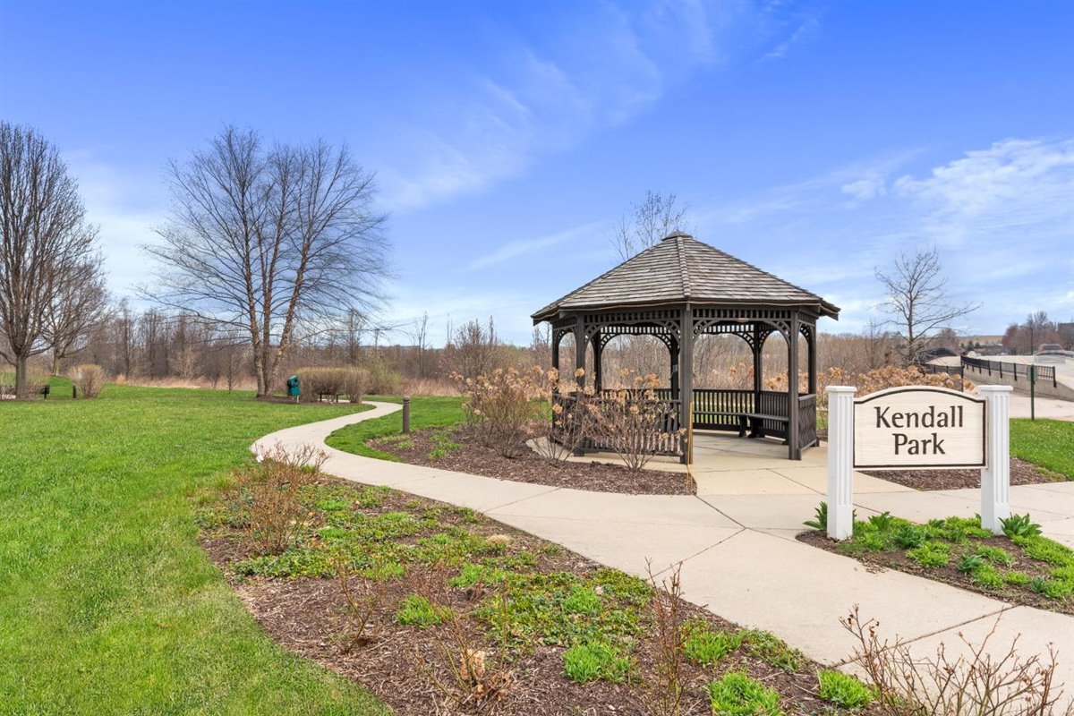 2405 Anna Way Elgin, IL 60124 - Photo 18 of 18