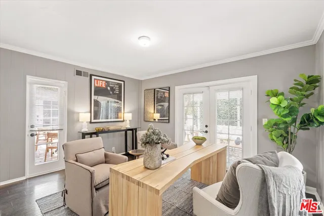 $1,890,000 | 560 North Croft Avenue, West Hollywood, CA 90048