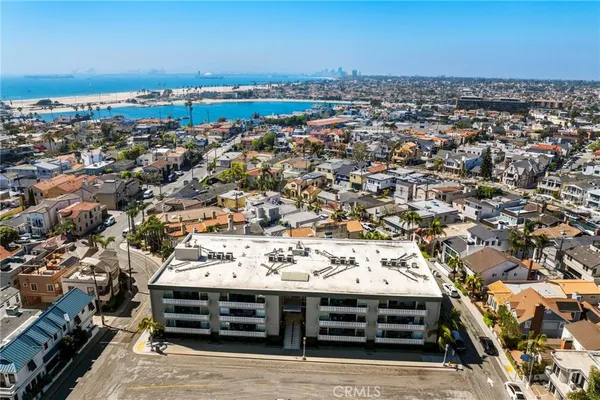 $925,000 | 103 Ravenna Drive, Unit 23, Long Beach, CA 90803