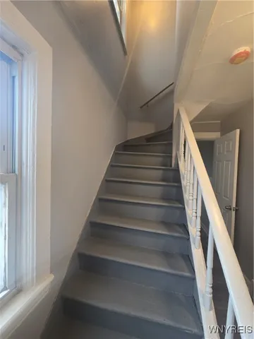 $94,900 | 33 A Street, Niagara Falls, NY 14303