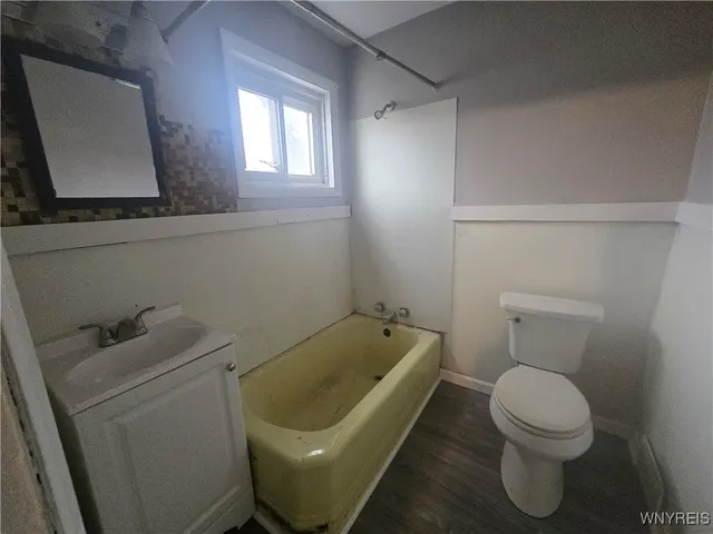 $94,900 | 33 A Street, Niagara Falls, NY 14303