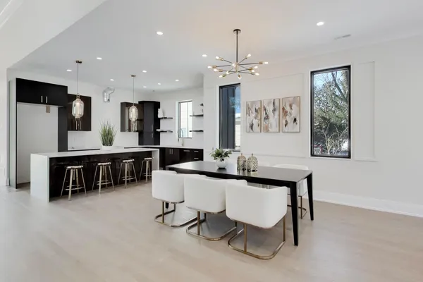 $1,989,000 | 2238 Prairie Street, Glenview, IL 60025