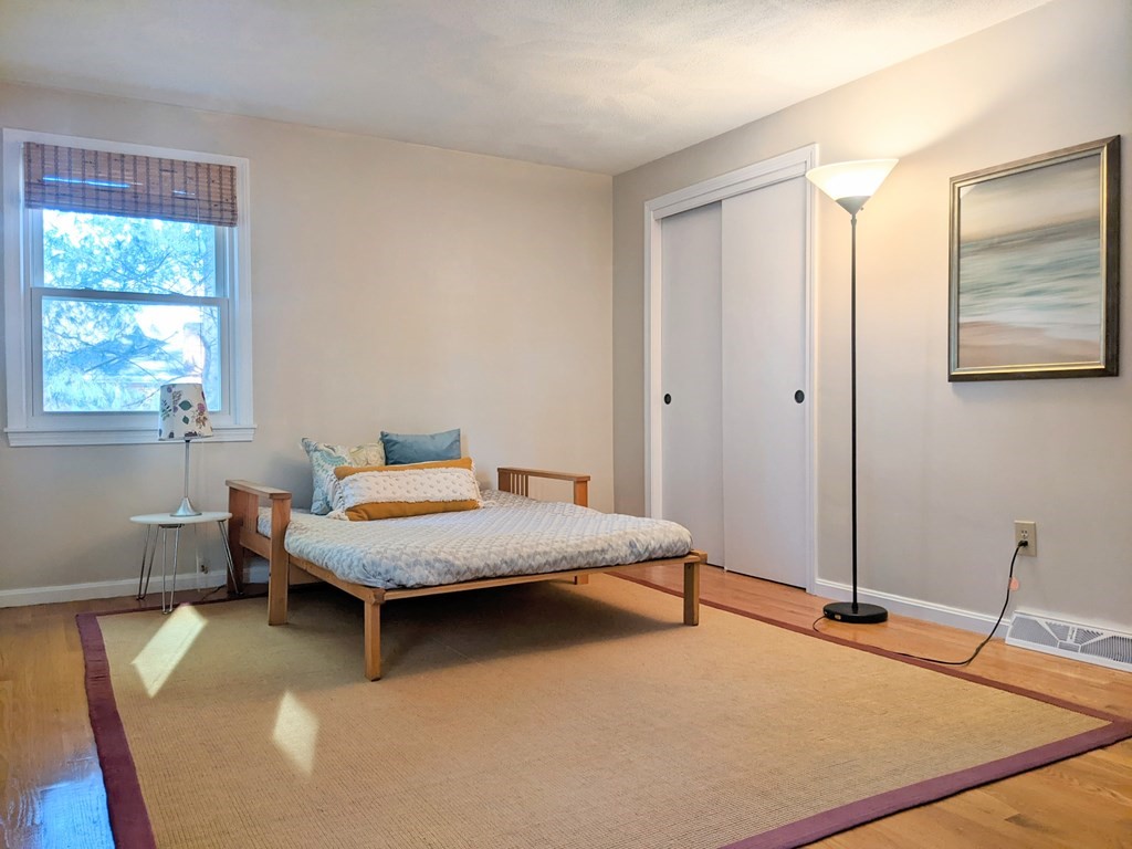 32 Selfridge Road Bedford, MA 01730 - Photo 21 of 38 Gallery Image 21