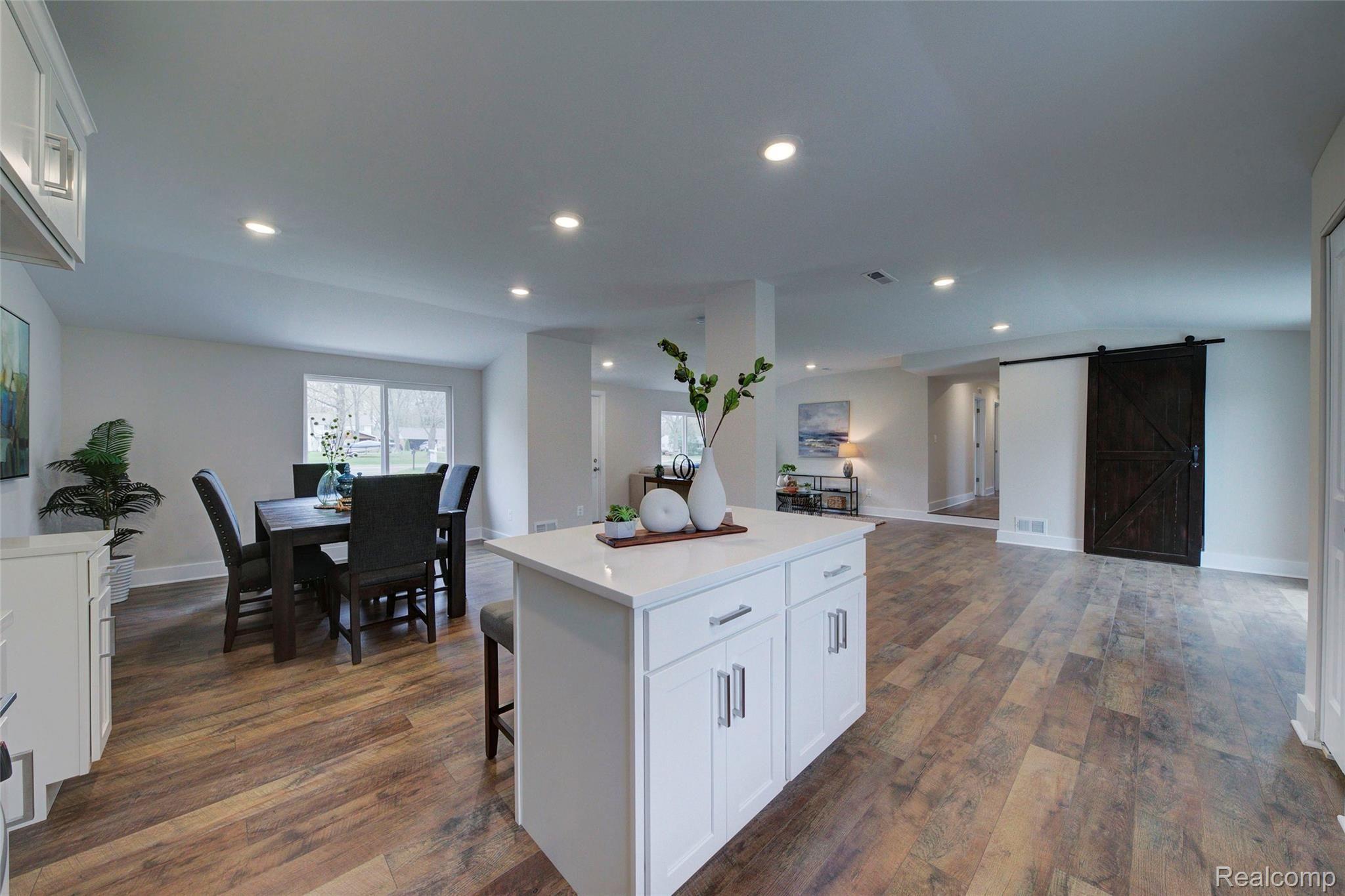 1304 Decker Road Walled Lake, MI 48390 - Photo 13 of 39 4H8A7484_5_6.jpg