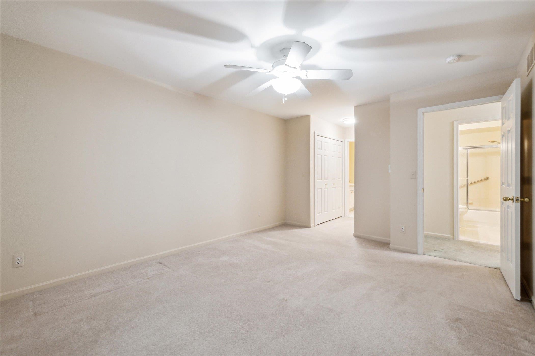 16895 Country Ridge Court Macomb, MI 48044 - Photo 30 of 49 50157108-0a704328-cf03-429a-ba9b-f0eb0c10c7e0.JPG