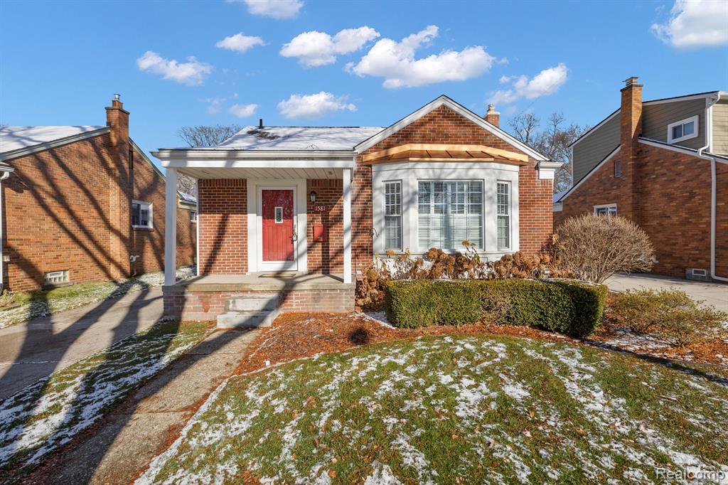 1581 Cheltenham Road Birmingham, MI 48009 - Photo 1 of 29