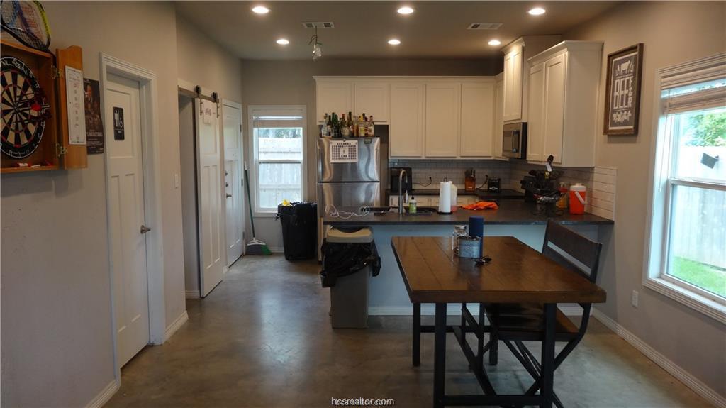 3104 Green Street Bryan, TX 77801 - Photo 4 of 12