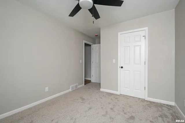 $389,900 | 5306 16th Avenue, Moline, IL 61265