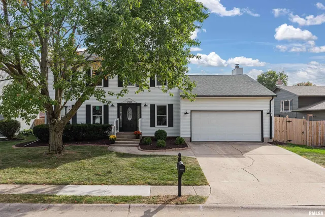 $389,900 | 5306 16th Avenue, Moline, IL 61265