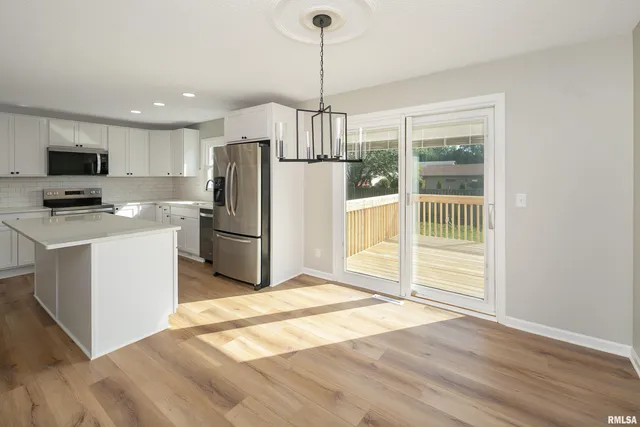 $389,900 | 5306 16th Avenue, Moline, IL 61265