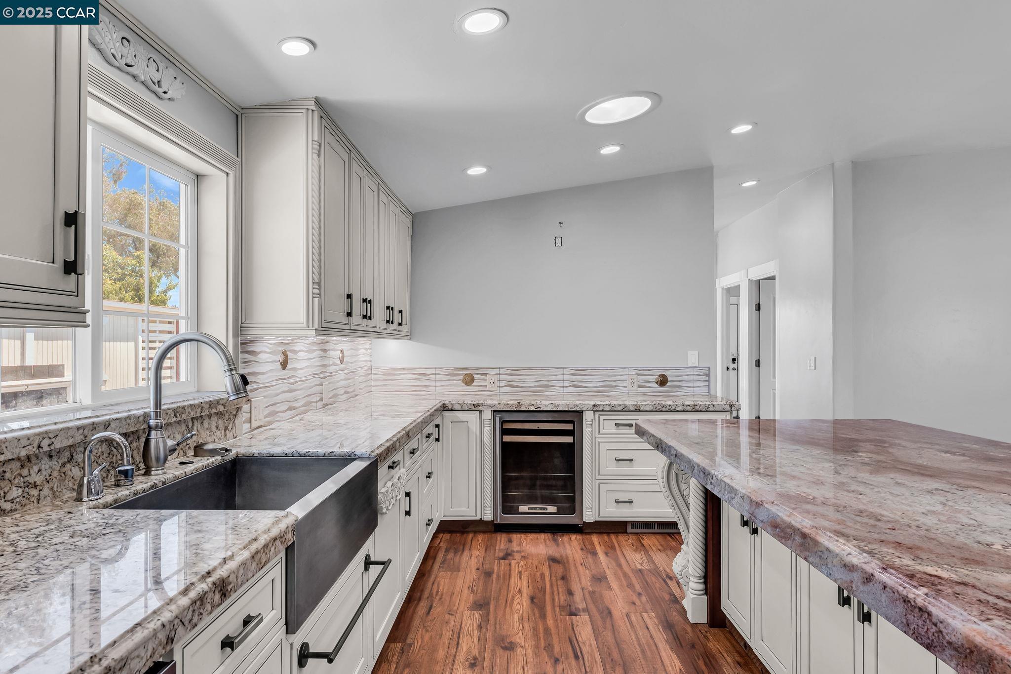 189 Suez Drive, Unit 72 Pacheco, CA 94553 - Photo 10 of 45 a kitchen with stainless steel appliances granite countertop a sink stove and cabinets