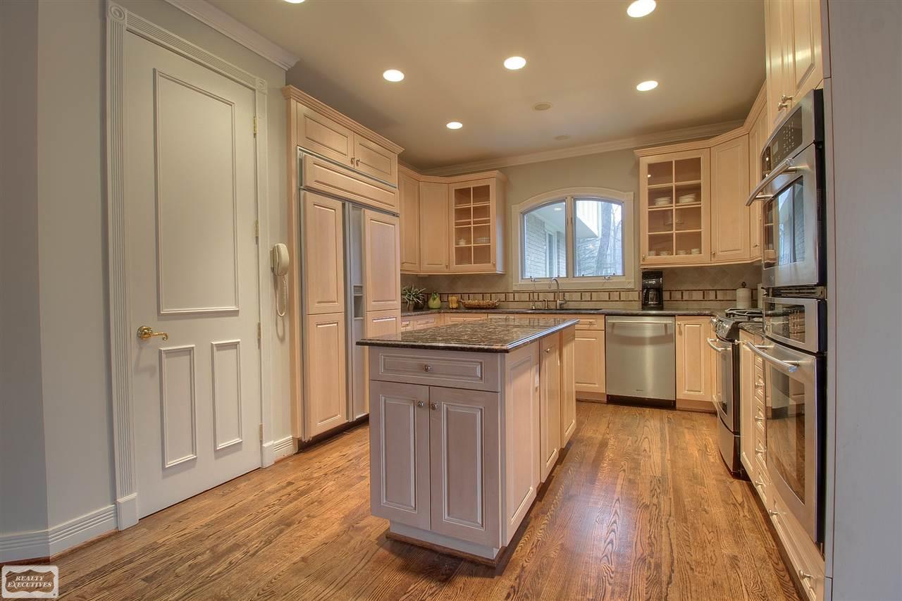 6532 Cornerstone Lane, Unit 4 Rochester Hills, MI 48306 - Photo 26 of 58