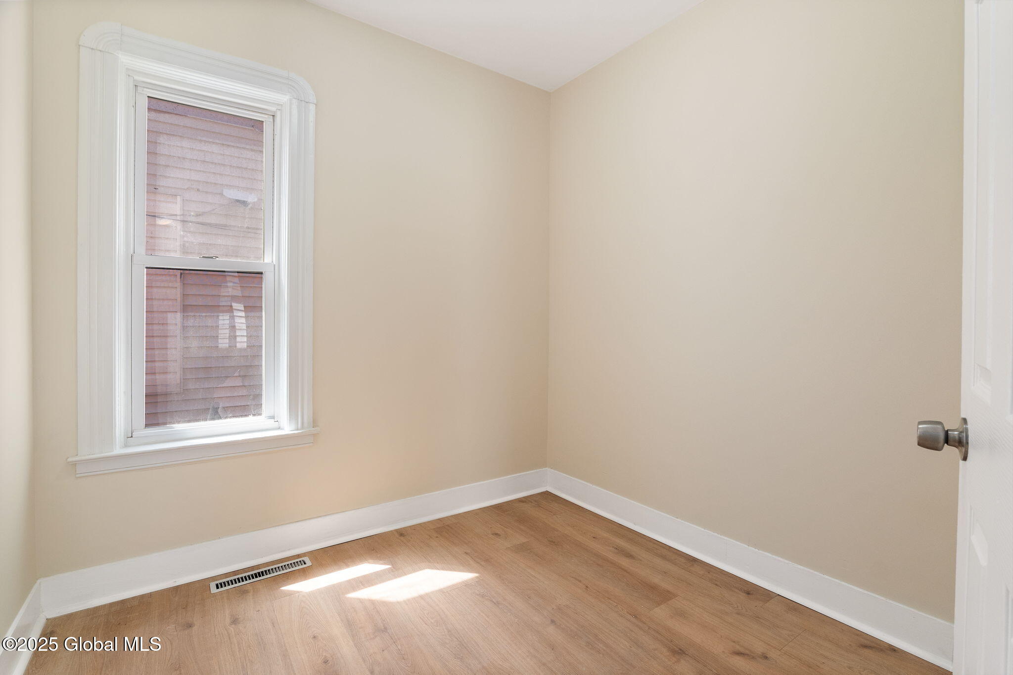 1237 4th Avenue Schenectady, NY 12303 - Photo 16 of 43 16-1237FourthAve_16