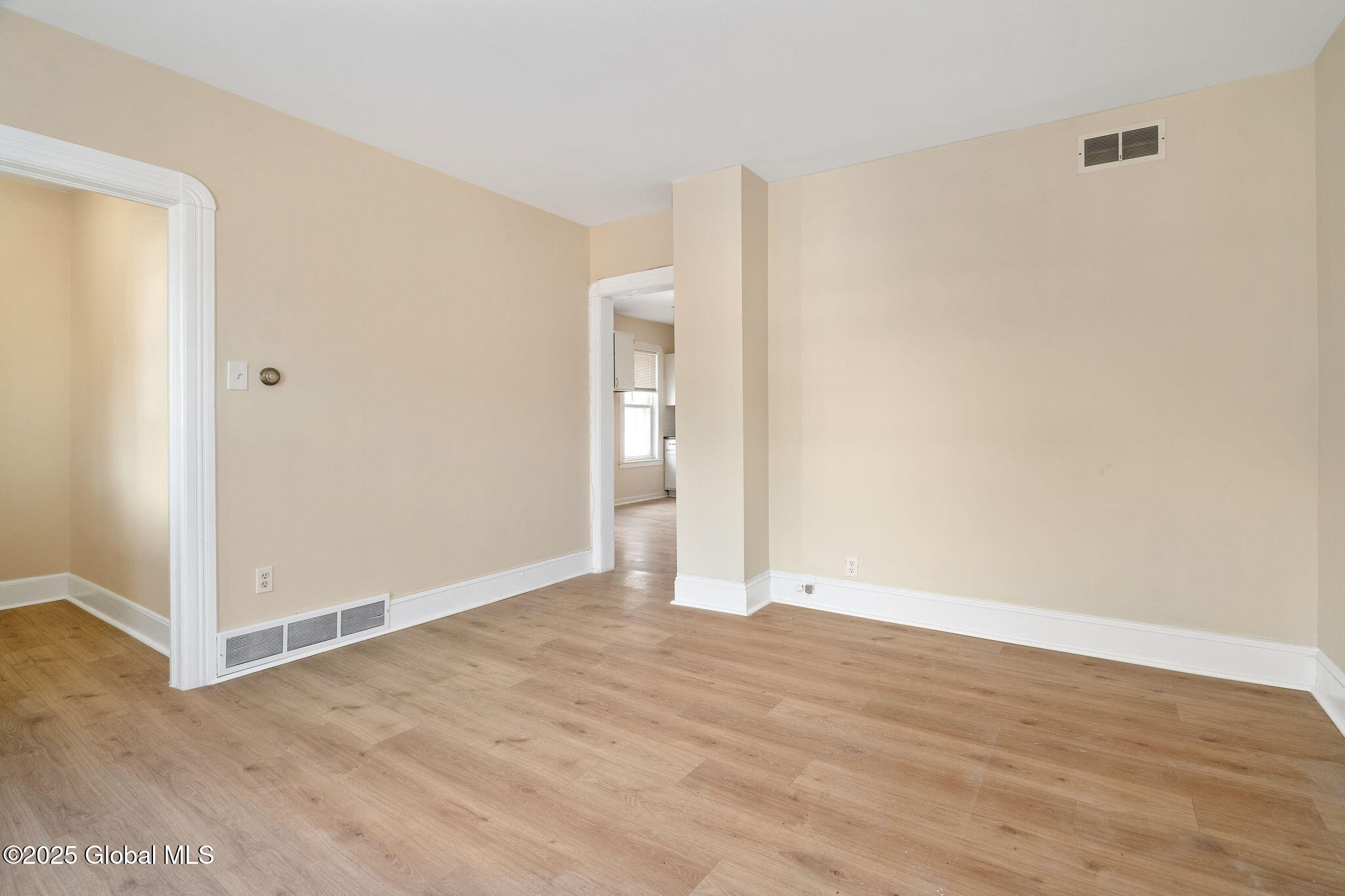 1237 4th Avenue Schenectady, NY 12303 - Photo 26 of 43 26-1237FourthAve_26